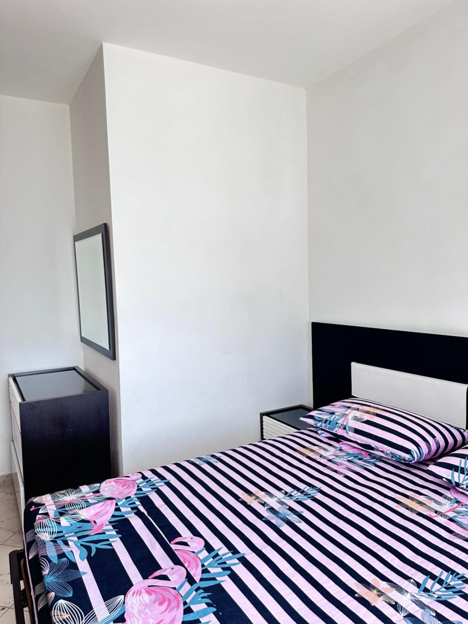 Tini Sea View Apartment Sarandë Esterno foto